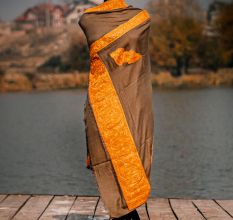 Handwoven Kashmiri Brown Wool Pashmina Shawl with Golden Border